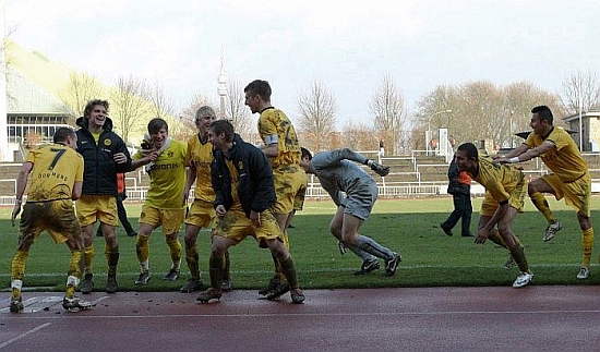 Dortmunder Jubel nach dem Spiel