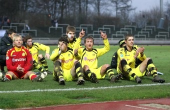 Jubelnde Borussen nach dem Spiel