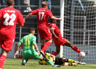 Focher schenkt das 1-0 her